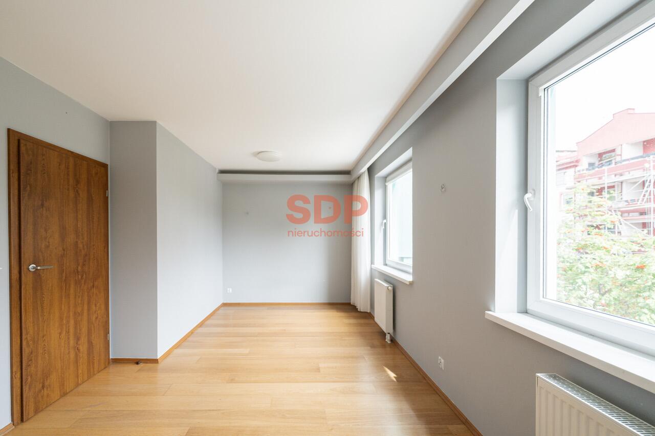 Maślice|2 pokoje z odzielną kuchnią|duży garaż 21m2|komórka lokatorska-1