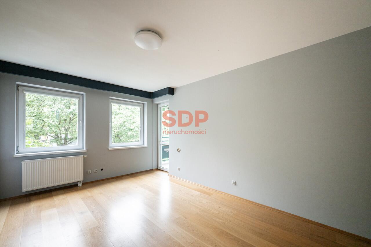 Maślice|2 pokoje z odzielną kuchnią|duży garaż 21m2|komórka lokatorska-8