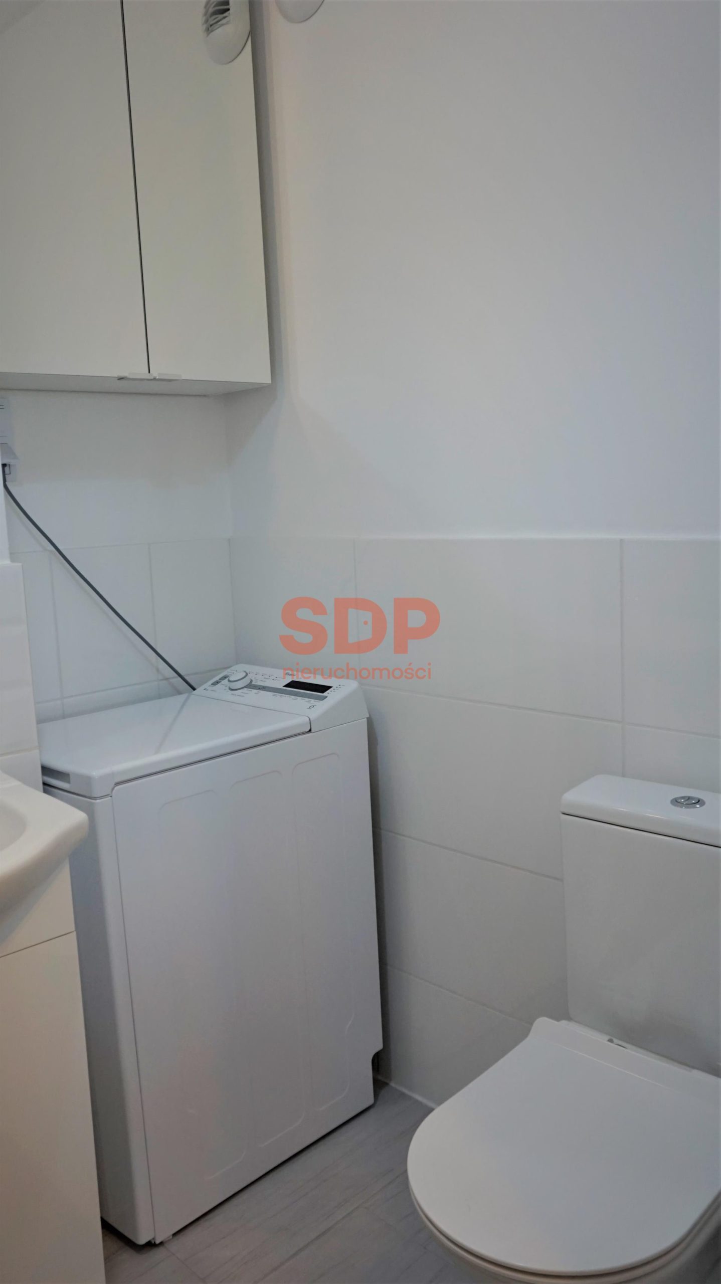 Kawalerka z balkonem. Apartamentowiec-8