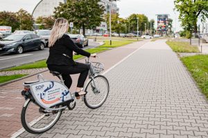 Reklama agencji SDP Nieruchomości na rowerach miejskich