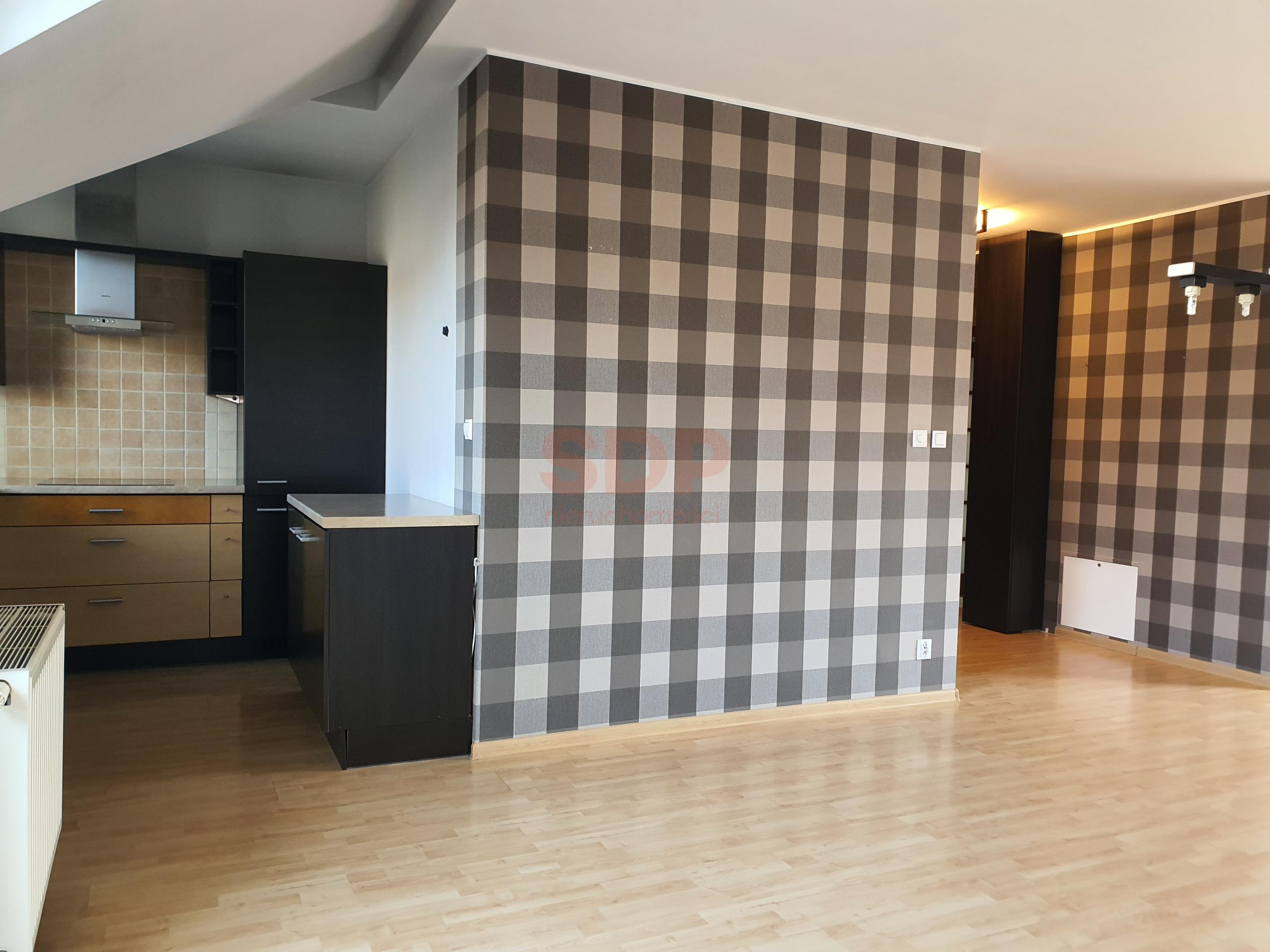 3 pokoje/ 3 balkony/ 2 poziomy/ Bielany Wrocławskie-5