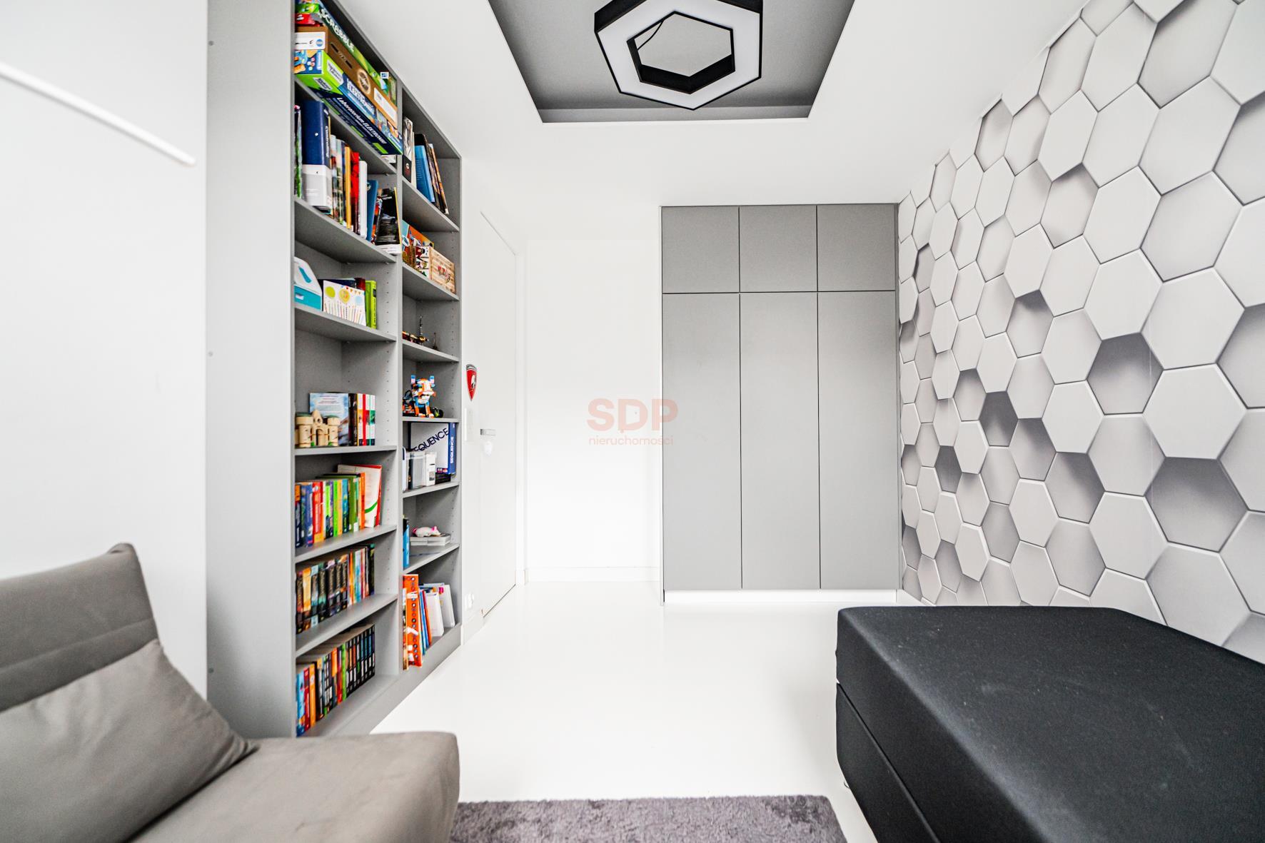 Nowoczesny dom z ogrodem | Jacuzzi | 3 łazienki-10