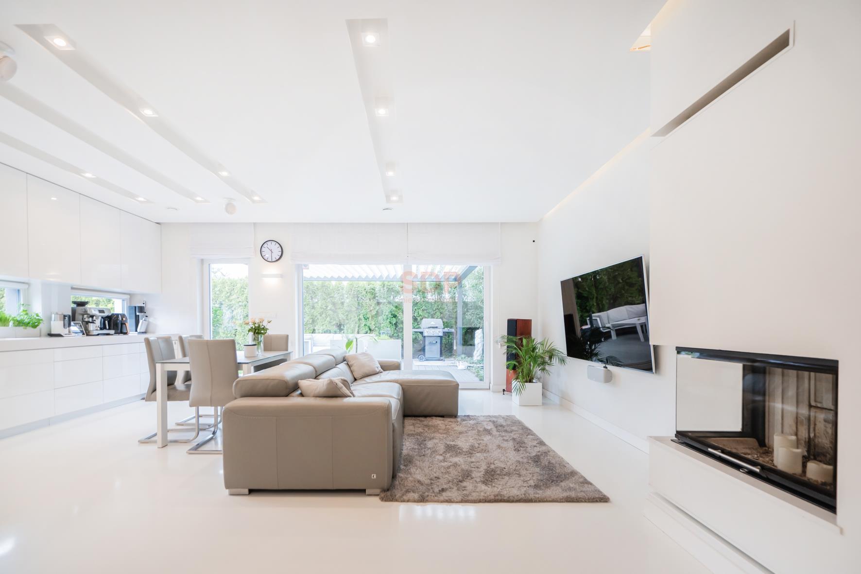 Nowoczesny dom z ogrodem | Jacuzzi | 3 łazienki-5