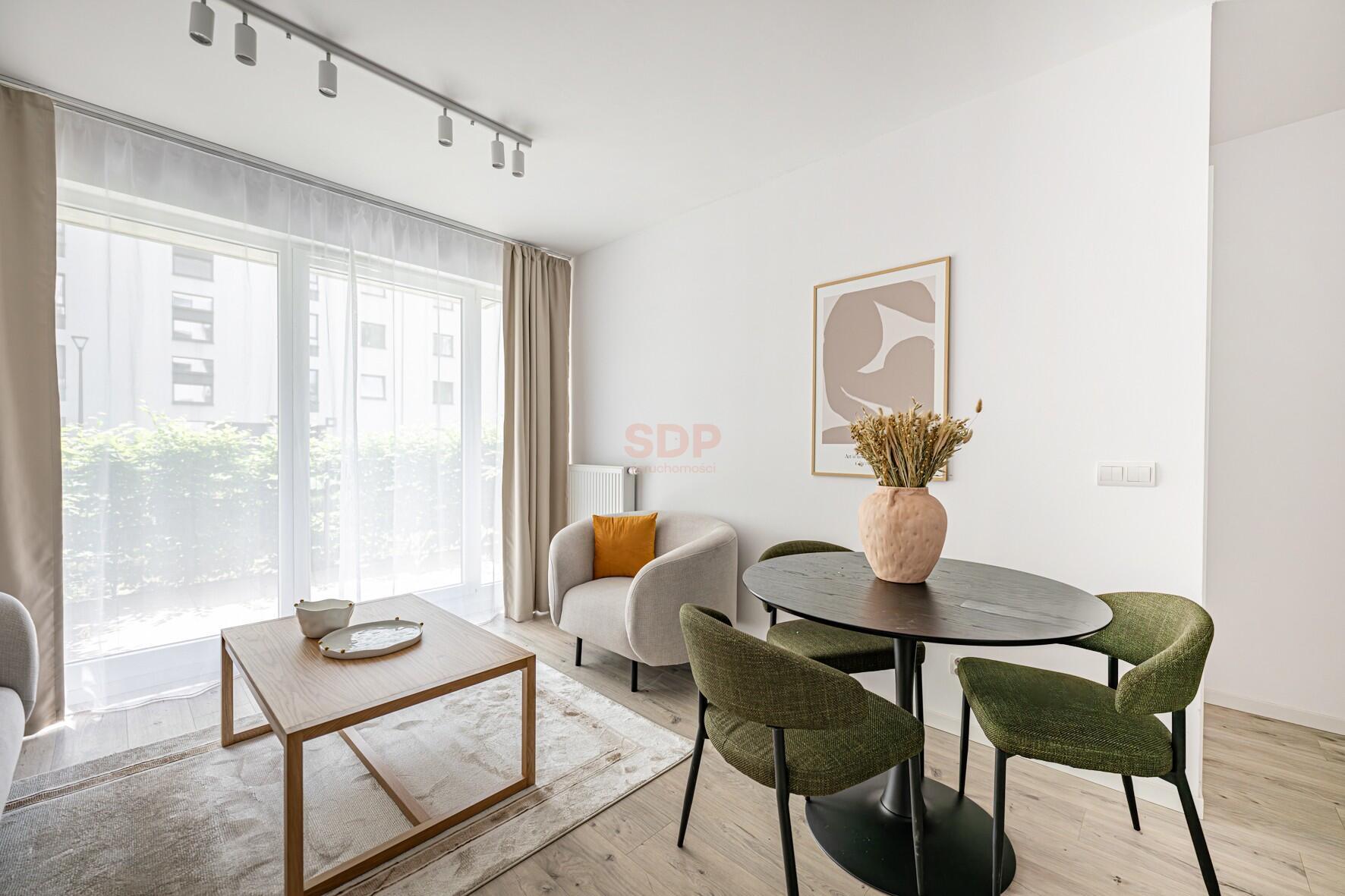 Wykończone mieszkanie w topowej lokalizacji-1