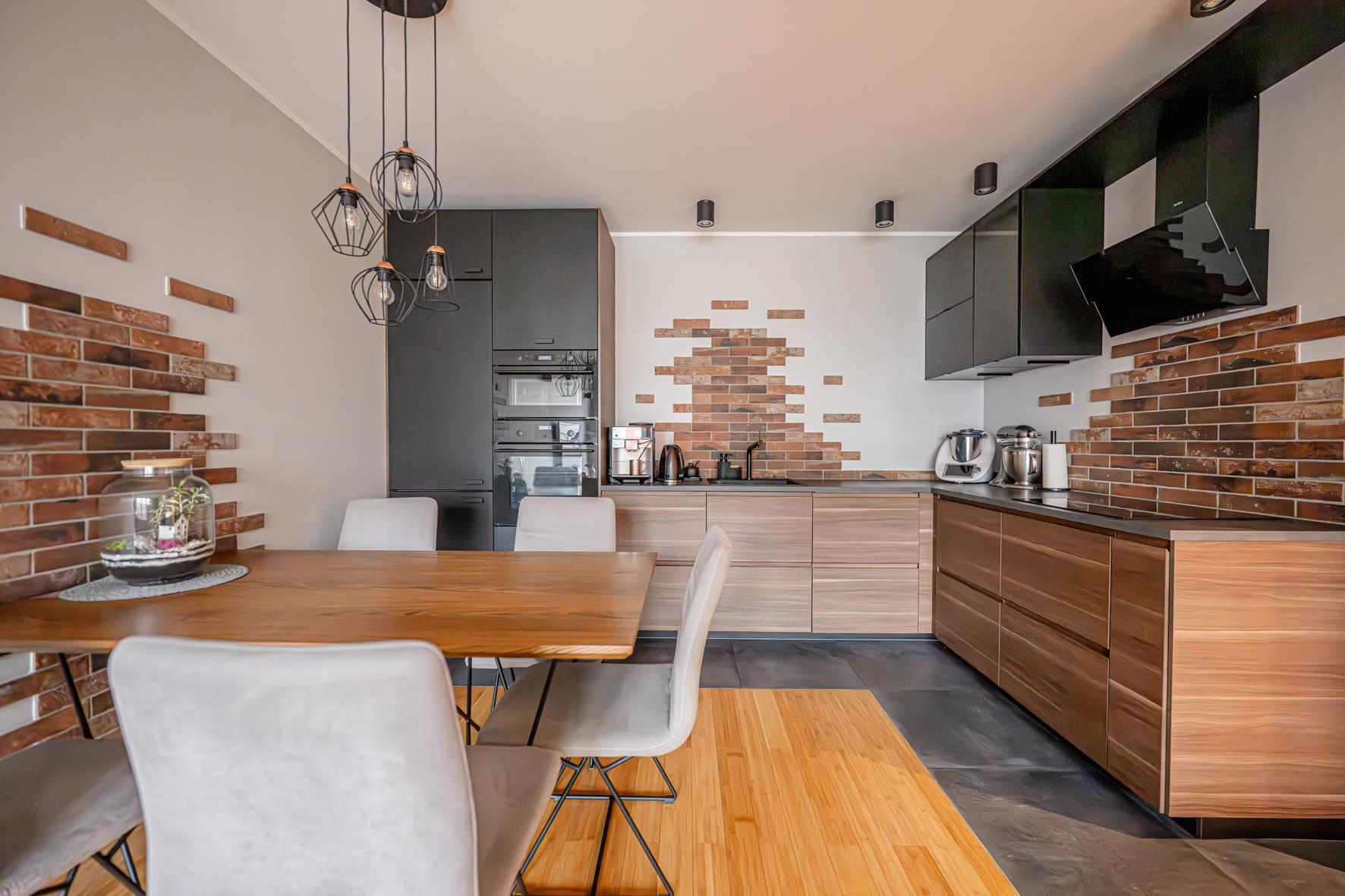 3 pokoje|Garaż na 2 auta|Komórka lokatorska|-9