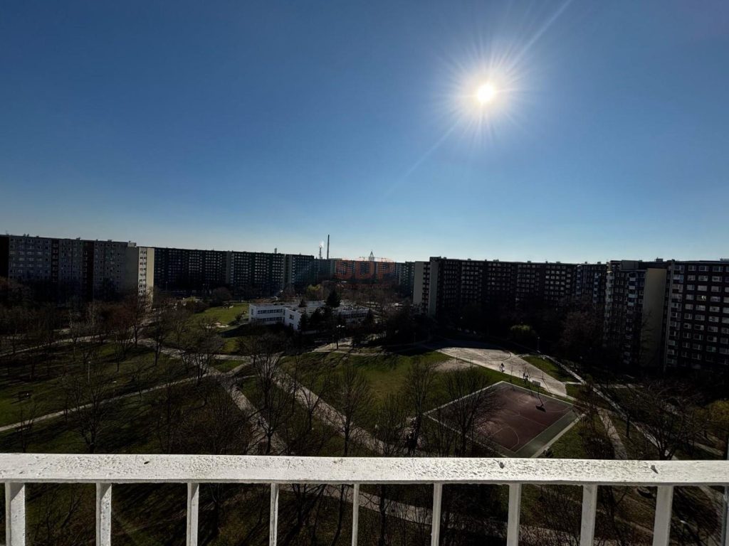 3 pokoje l Rozkład l Widok na panoramę miasta-0