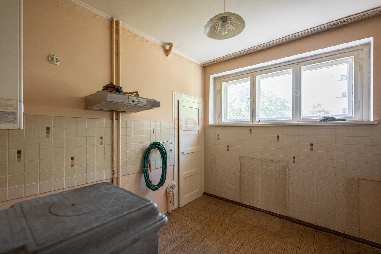 Biskupin|4 pokoje|Balkon|Piwnica|-5