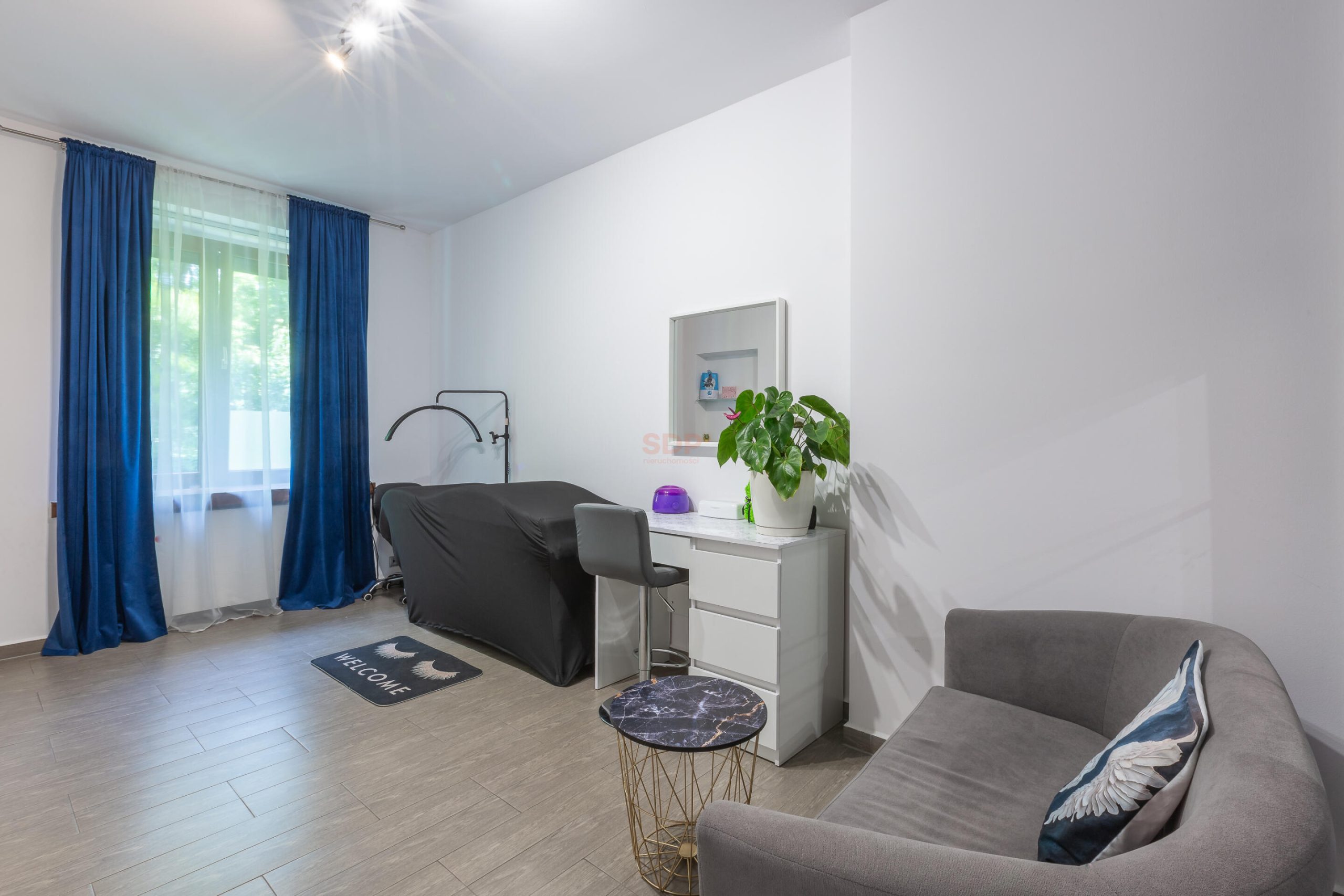 |topowa lokalizacja | mieszkanie lub biuro, kancelaria, gabinet |-8