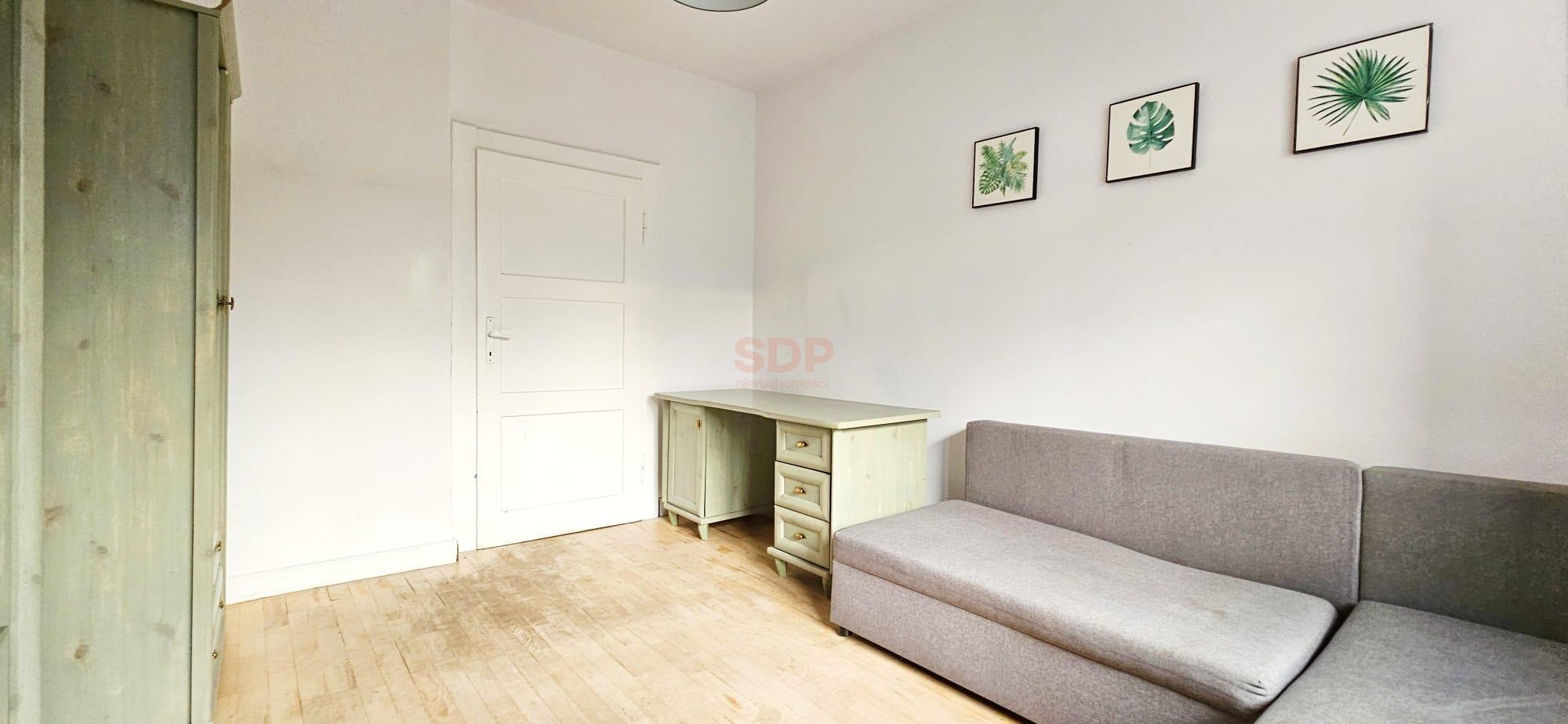 Grabiszyn, 3 pokoje, I piętro, komórka lokatorska-5