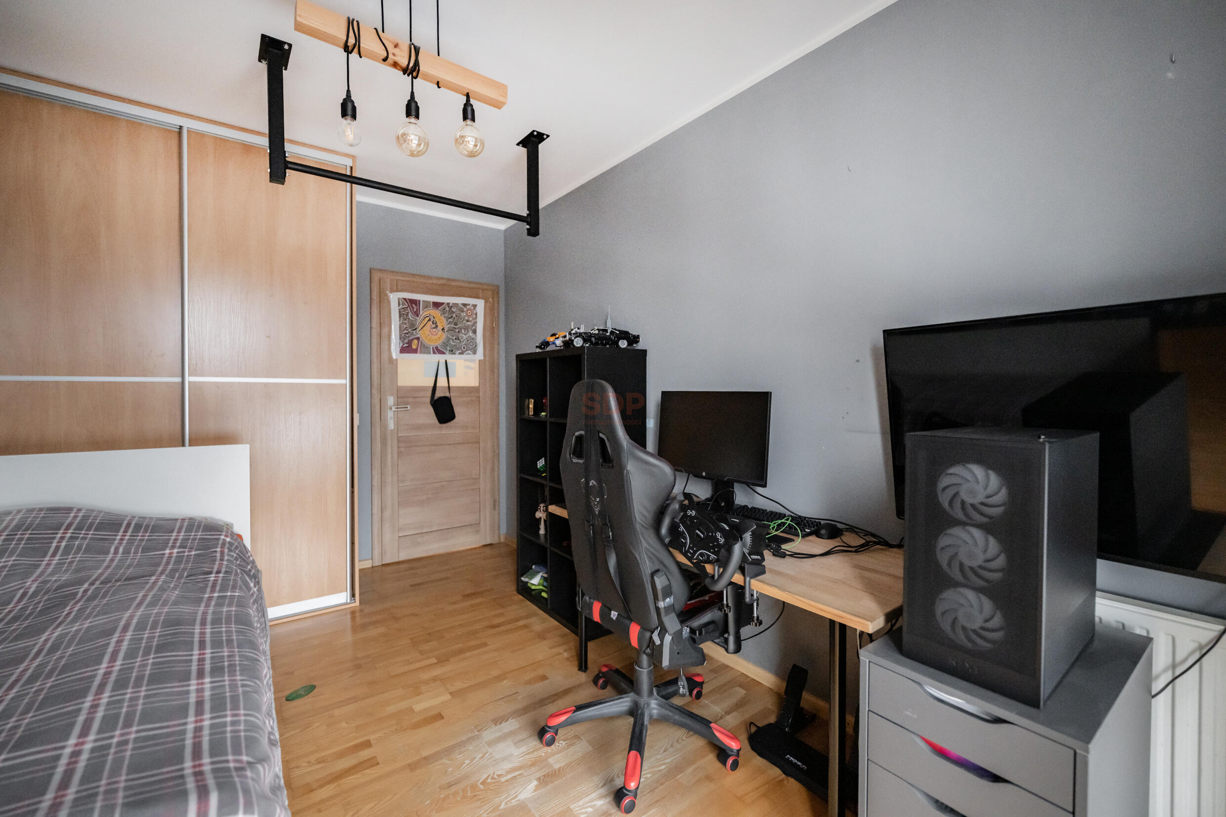 3 pokoje | loggia |miejsce postojowe za szlabnem | widok na Ślęże-13