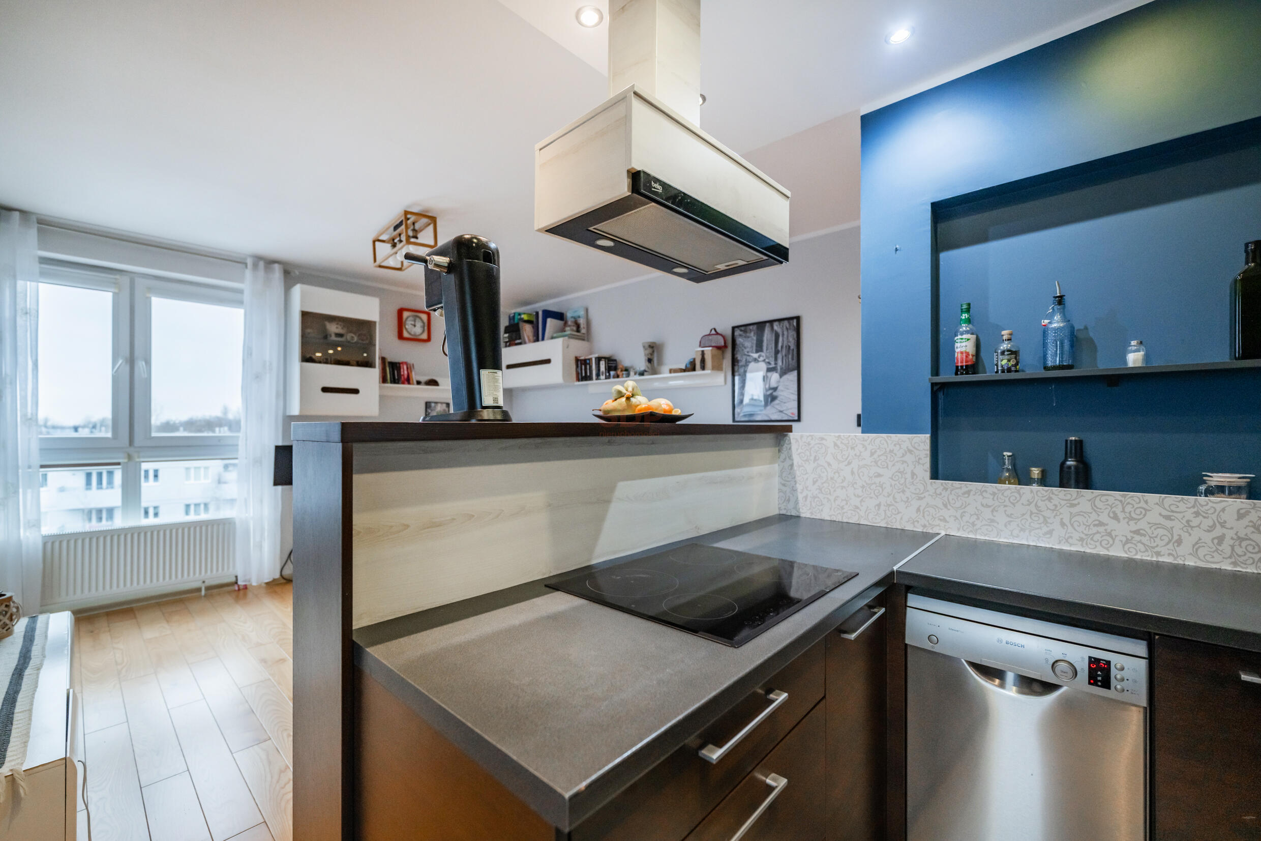 3 pokoje | loggia |miejsce postojowe za szlabnem | widok na Ślęże-6