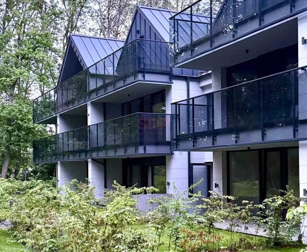 Ekskluzywny apartament z ogródkiem 150 m od morza-0