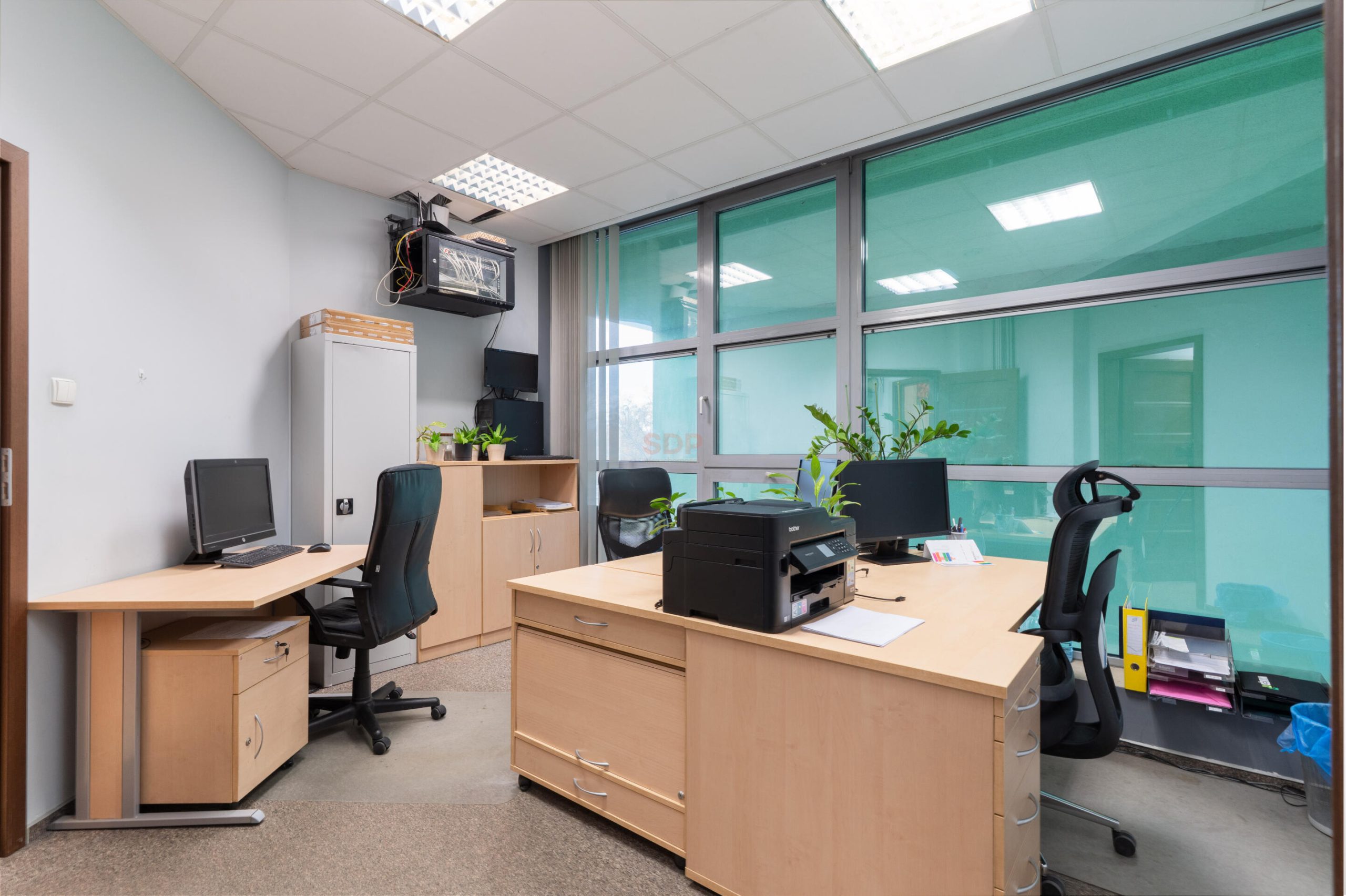 Lokal biurowy przy pętli autobusowej-7