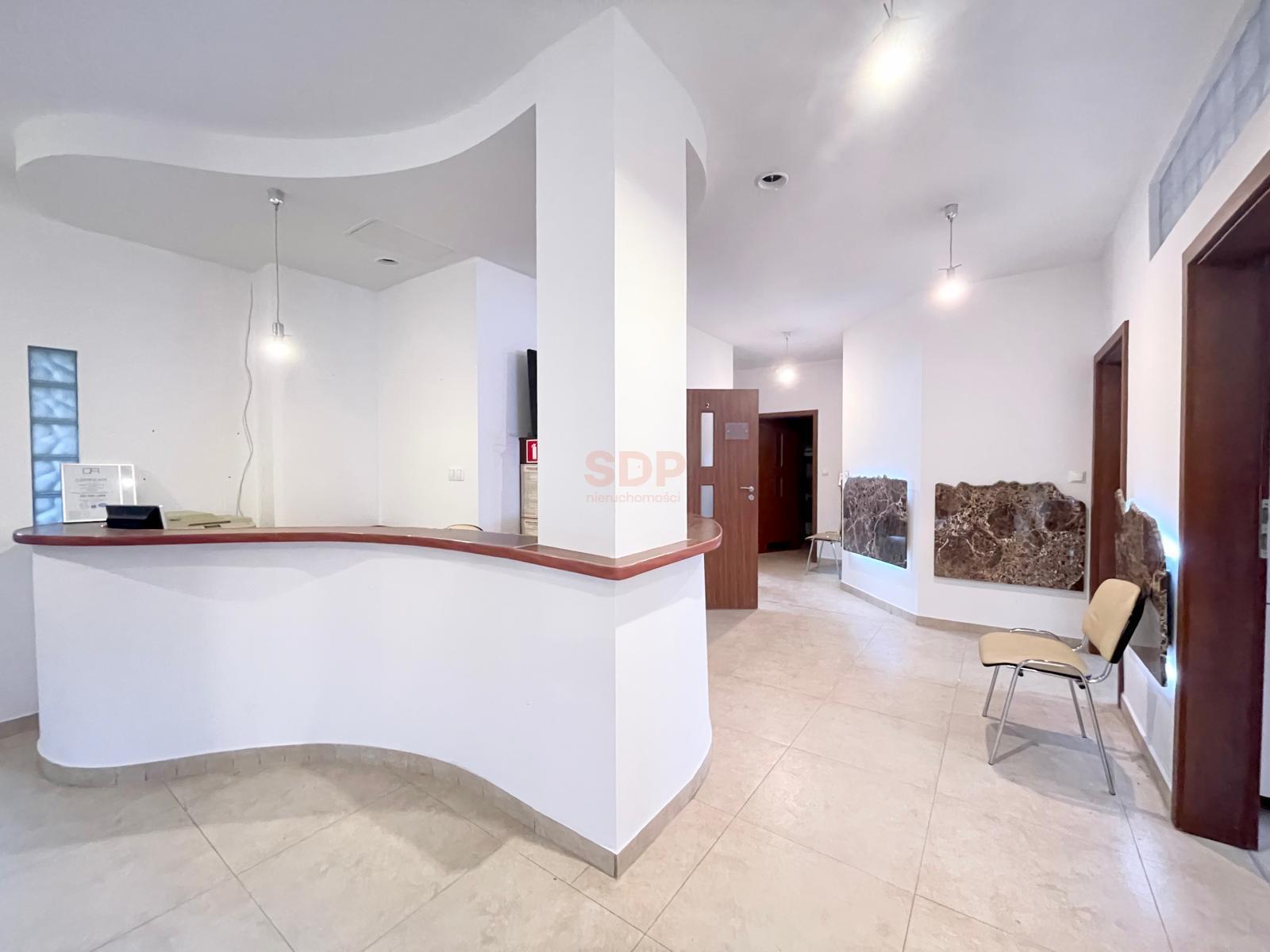 Dom wolnostojący z częścią mieszkalną i pod d.Gosp-9