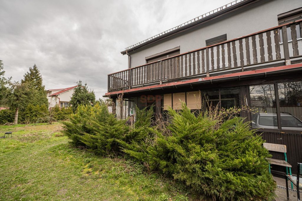 | Dom pod inwestycję | 345 m2 | 12 pokoi | Bielany Wrocławskie |-0