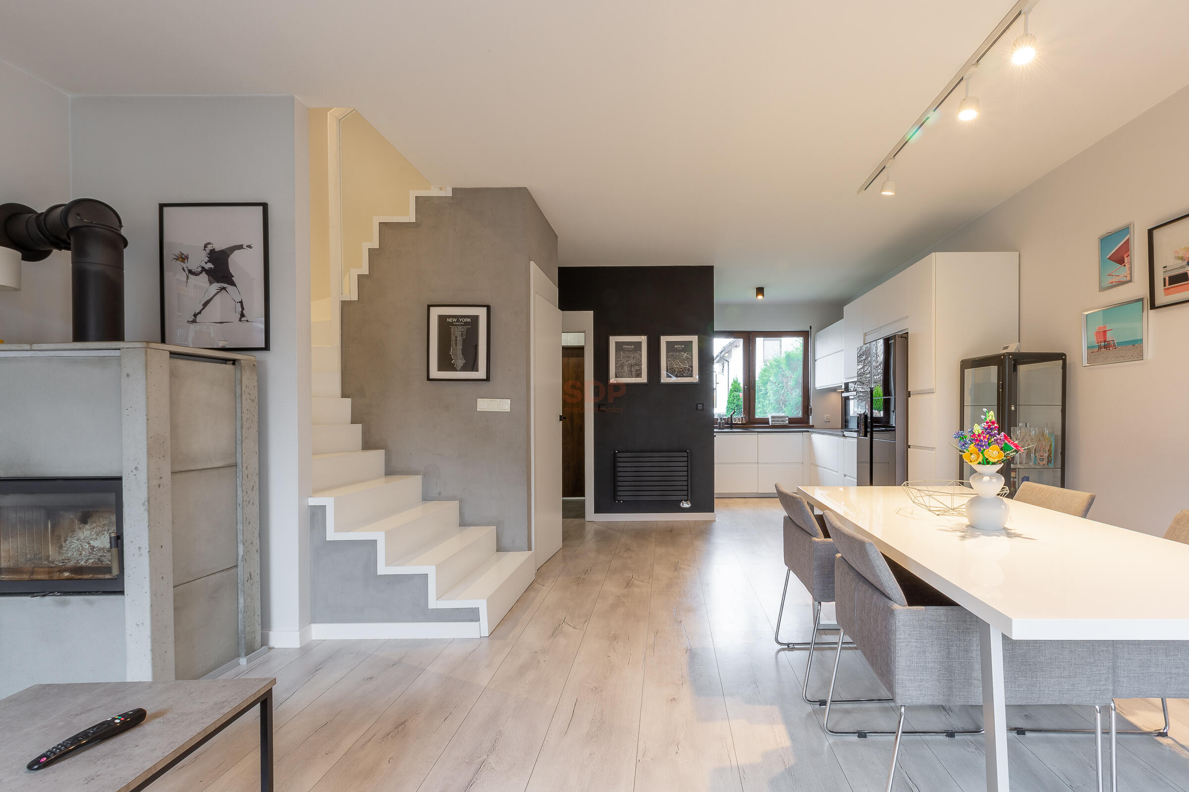 Duży Metraż, Spokojna Okolica | Wilkszyn-2