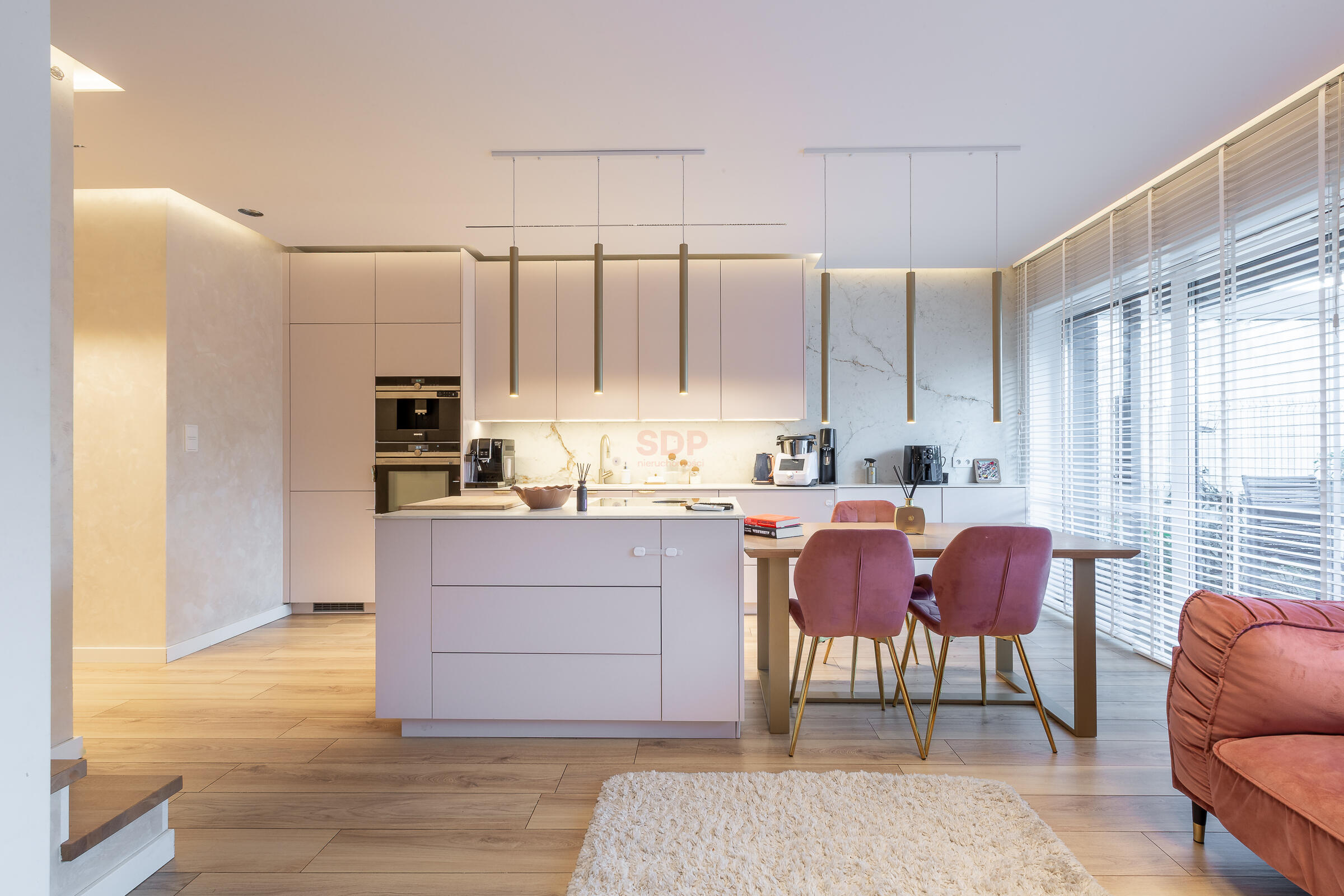 Wygodna przestrzeń dla rodziny-1