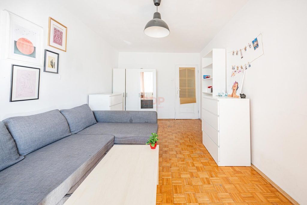 3 pokoje|osobna kuchnia|Al. Wiśniowa|Krzyki-0