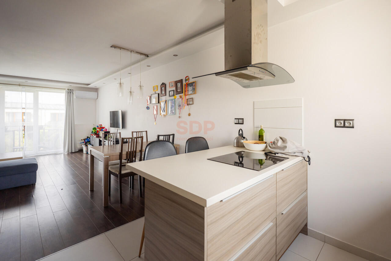 Świetne mieszkanie na spokojnym osiedlu-3