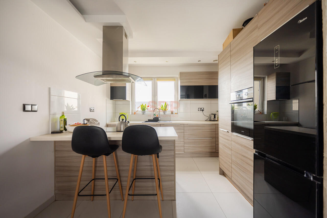 Świetne mieszkanie na spokojnym osiedlu-5