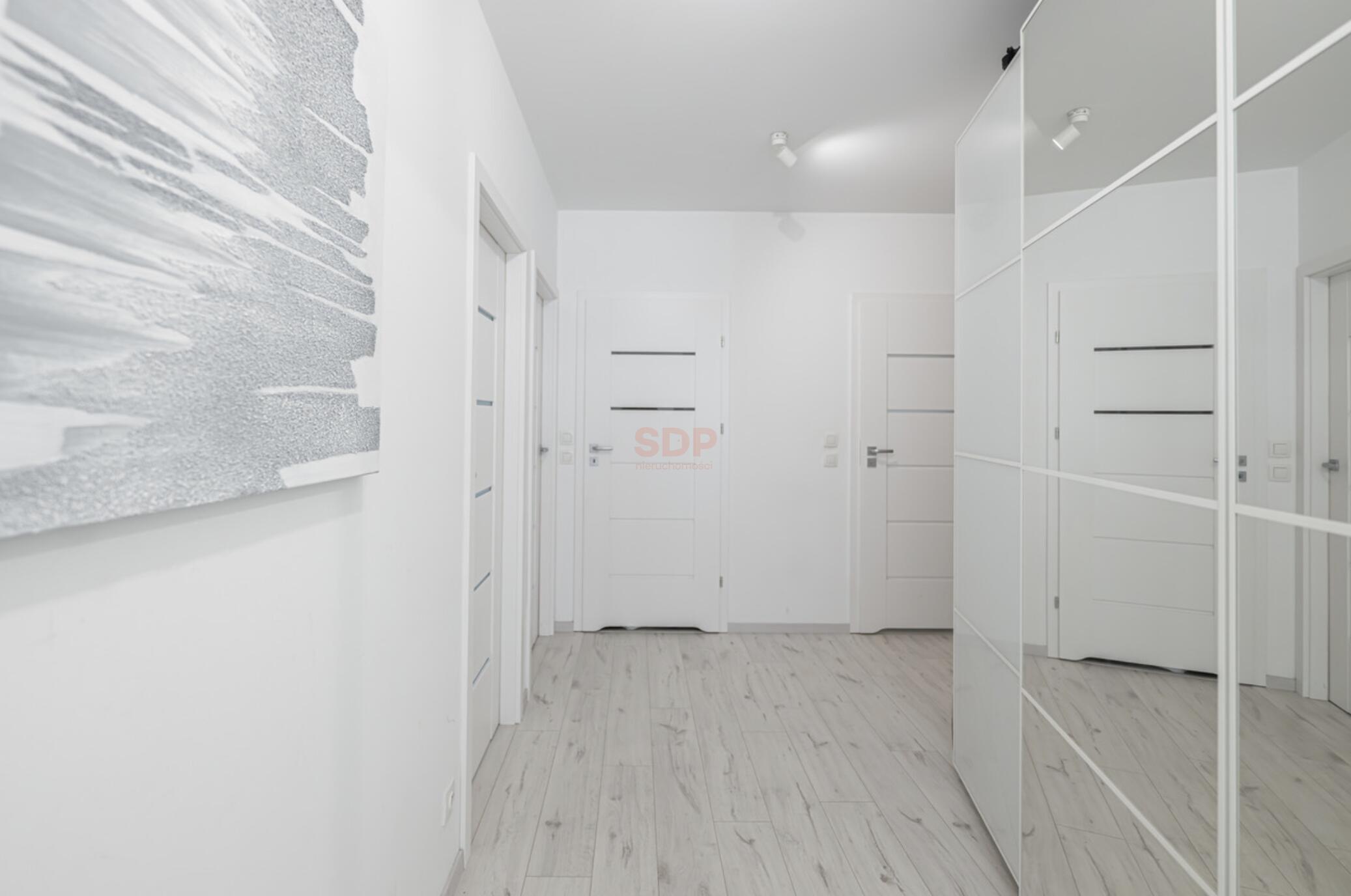 Ładne trzy pokoje w cichej okolicy na Wojszycach-10