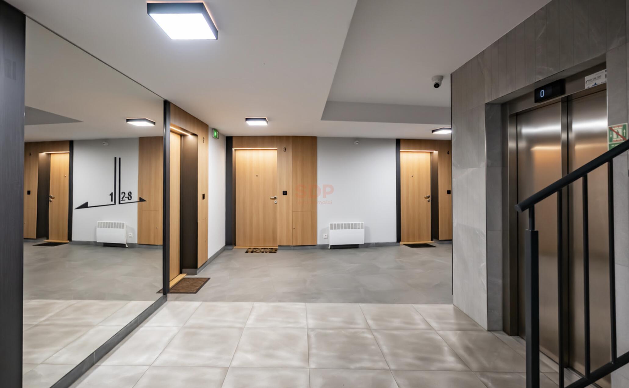 Ładne trzy pokoje w cichej okolicy na Wojszycach-13