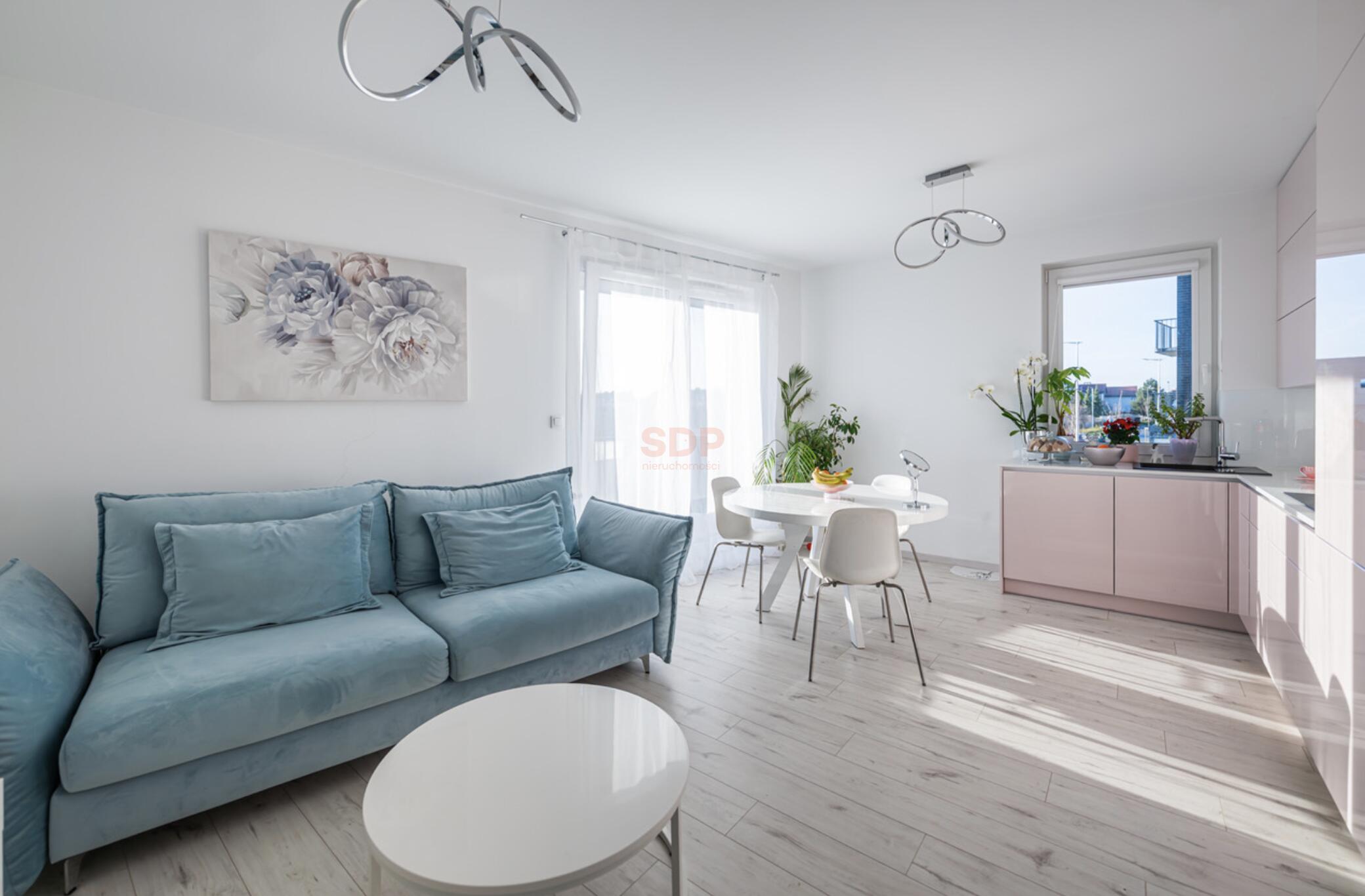 Ładne trzy pokoje w cichej okolicy na Wojszycach-0