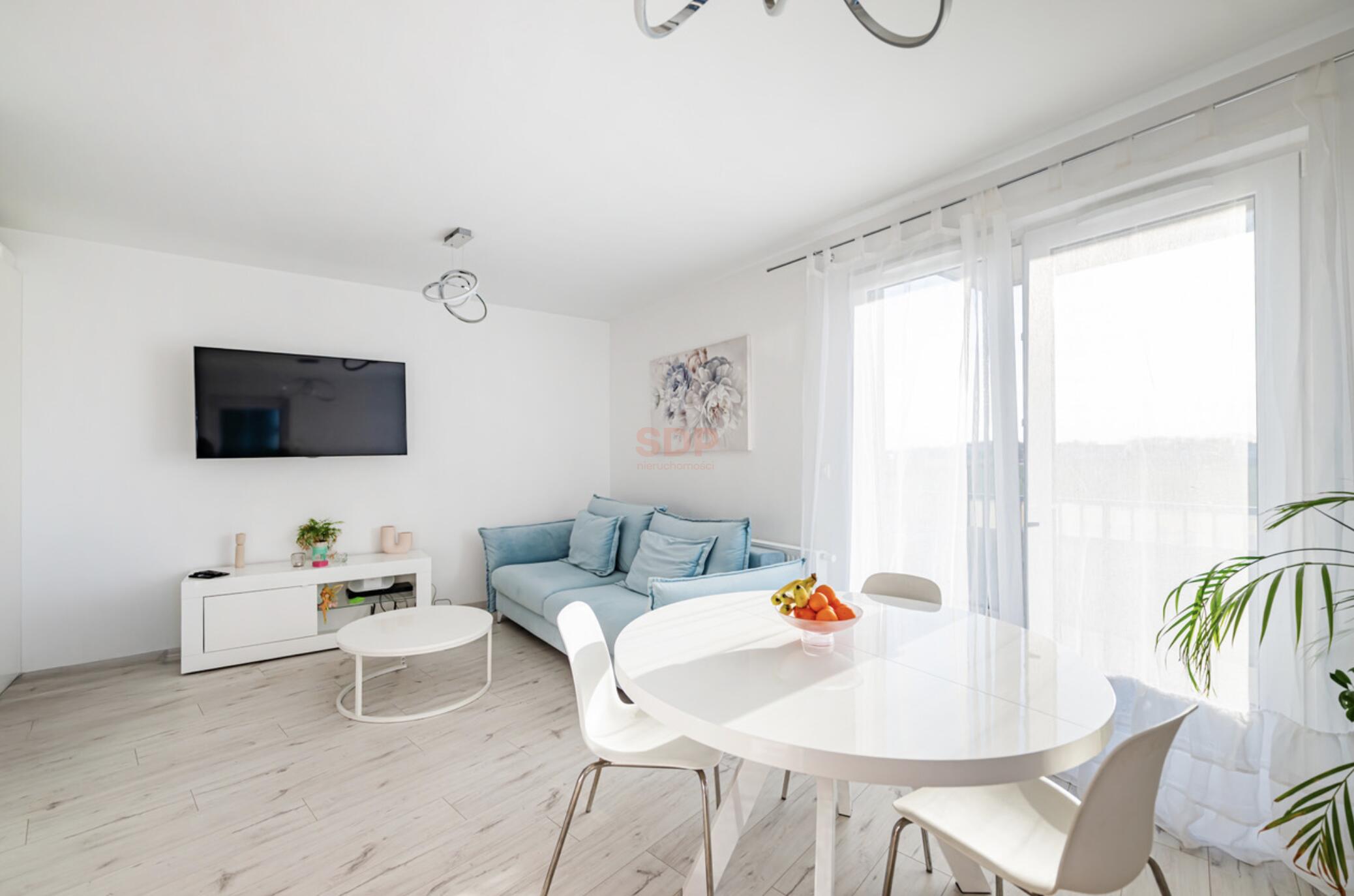 Ładne trzy pokoje w cichej okolicy na Wojszycach-1