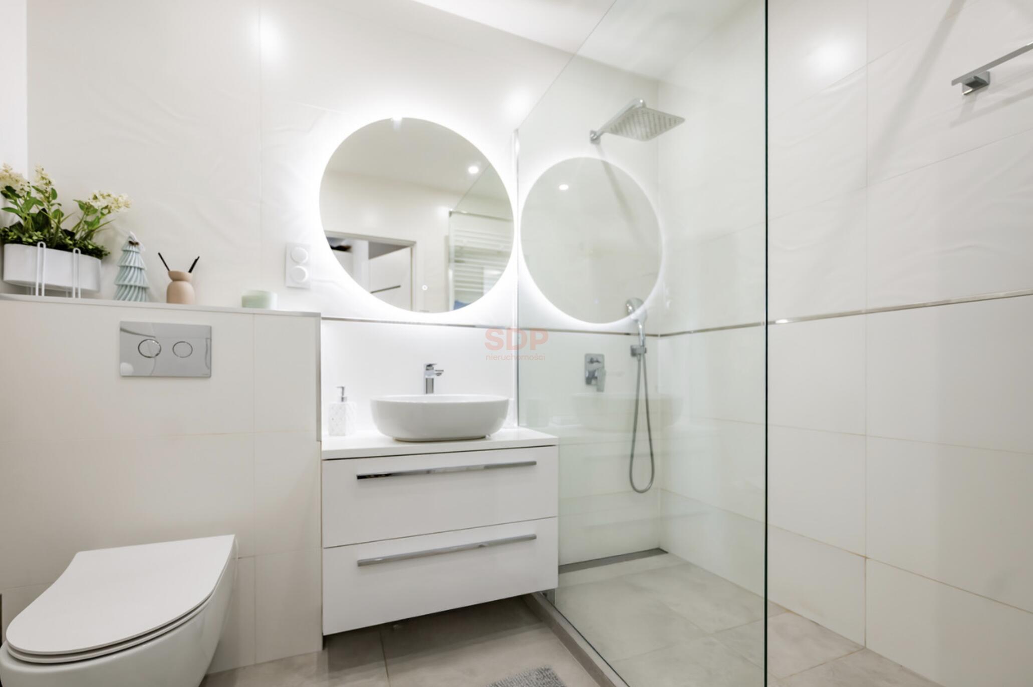 Ładne trzy pokoje w cichej okolicy na Wojszycach-8