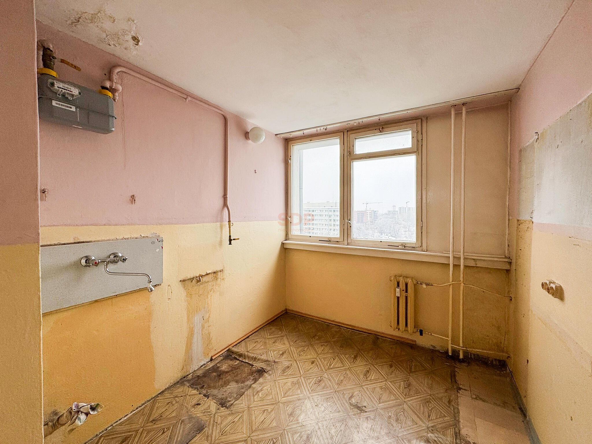 3 pokoje z widokiem na panoramę miasta – można zrobić 4 pokoje-6