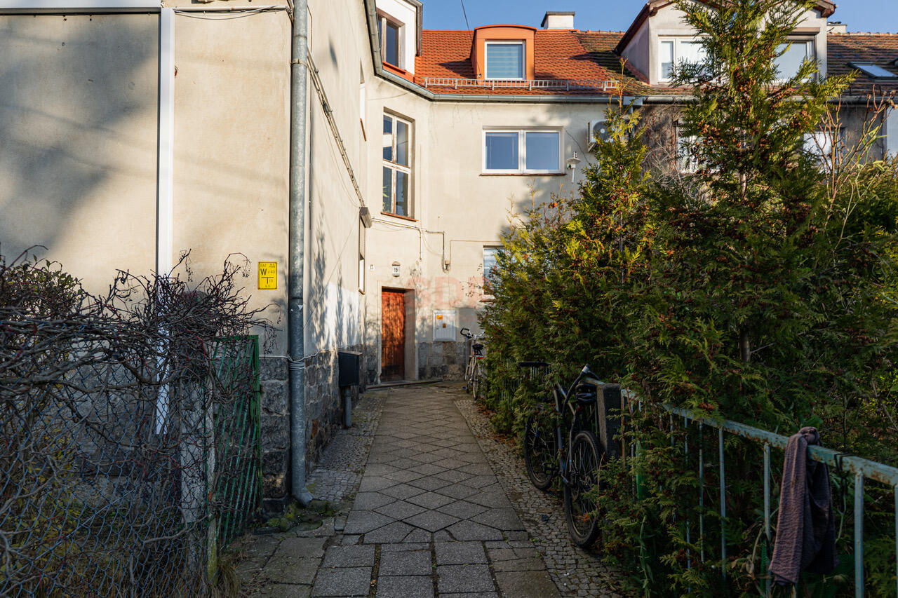 Klimatyczne mieszkanie na Grabiszynie-17