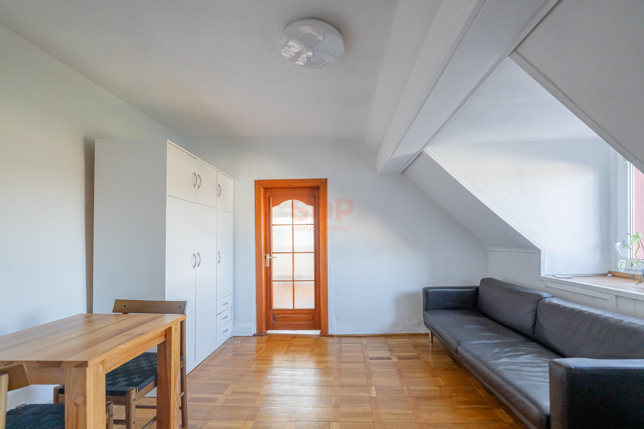 Klimatyczne mieszkanie na Grabiszynie-3