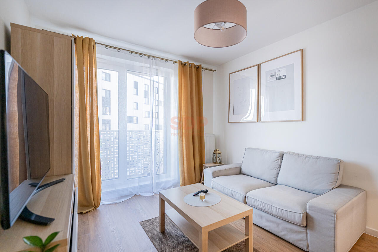 Trzy pokoje w nowym budownictwie na Hubach, z miejscem postojowym-0