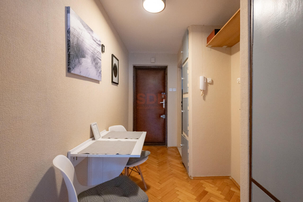 Kawalerka w Rynku, świetna inwestycja lub pierwsze mieszkanie.-3