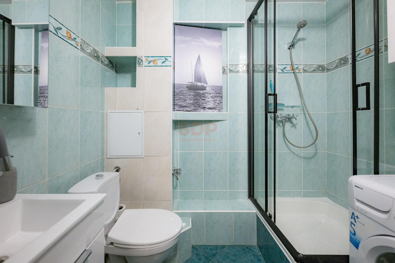 Kawalerka w Rynku, świetna inwestycja lub pierwsze mieszkanie.-4