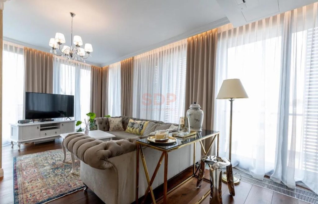 Luksusowy apartament z tarasem na dachu centrum-0