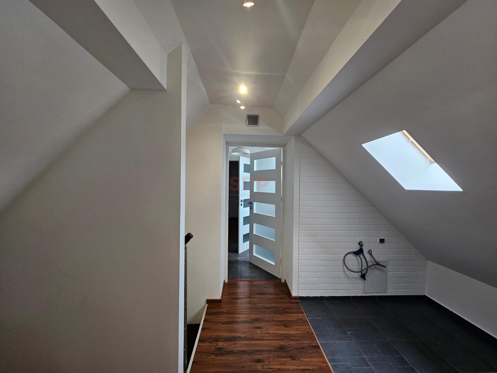 Przstronne 4 pokoje, dwa poziomy, Groblice-7