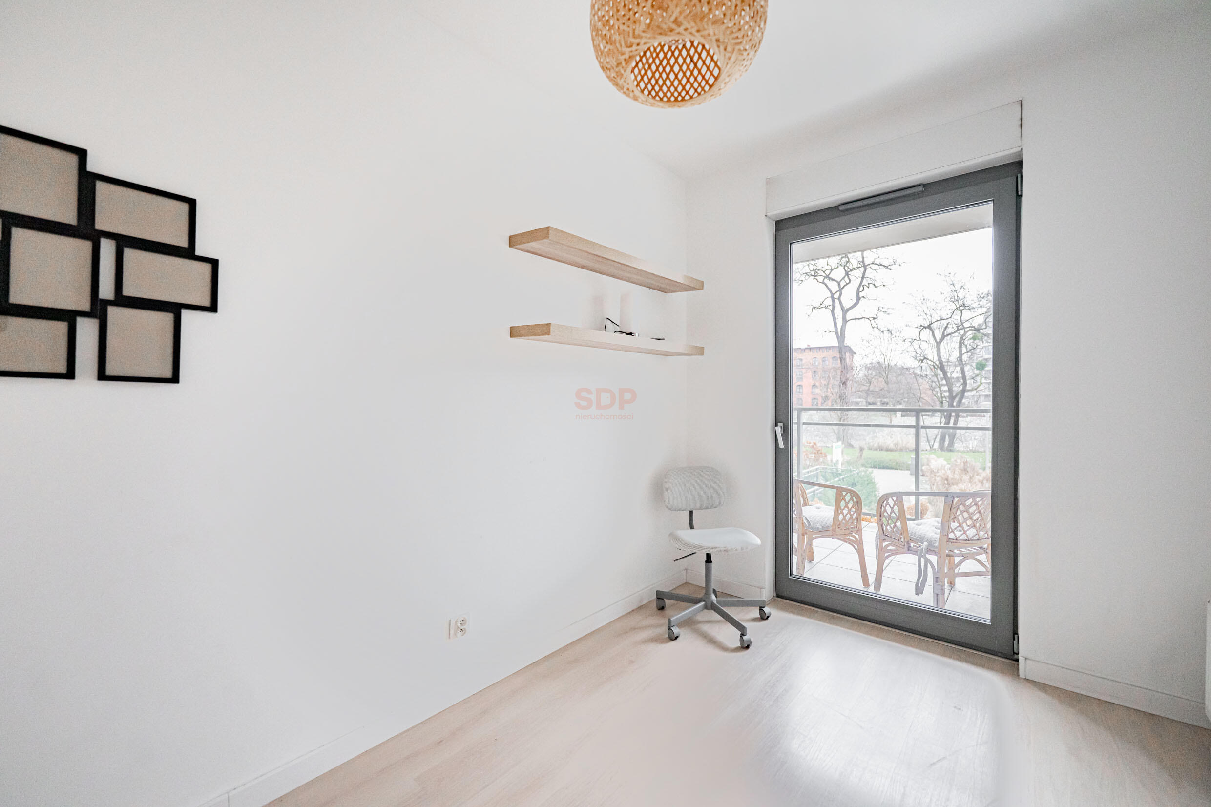 Zamieszkaj nad Odrą – nowoczesny apartament z tarasem i widokiem-10