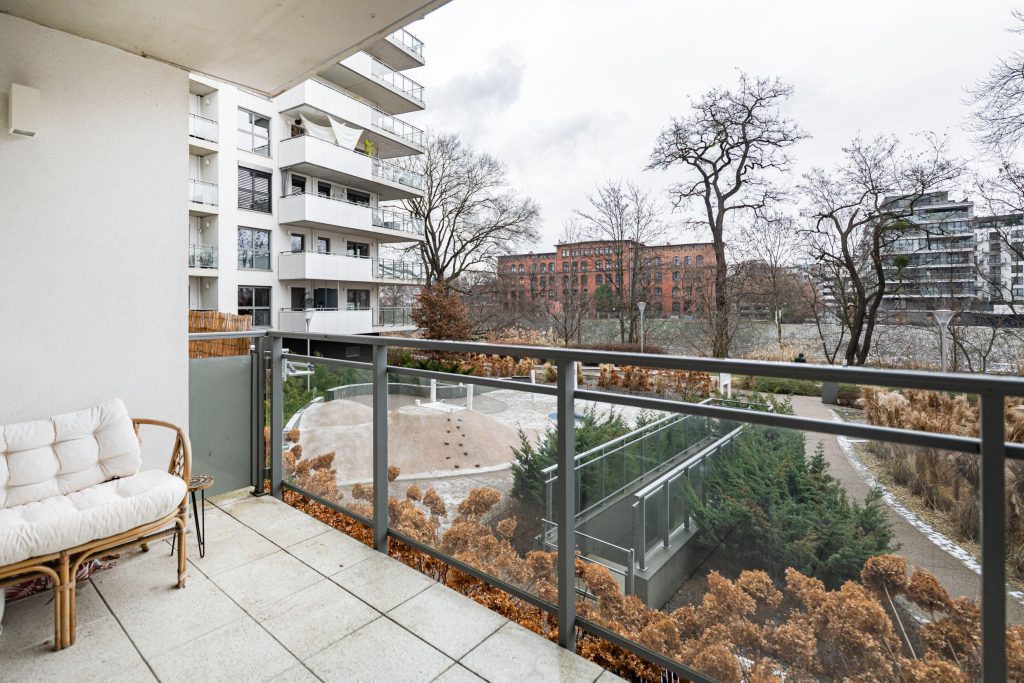 Zamieszkaj nad Odrą – nowoczesny apartament z tarasem i widokiem-0