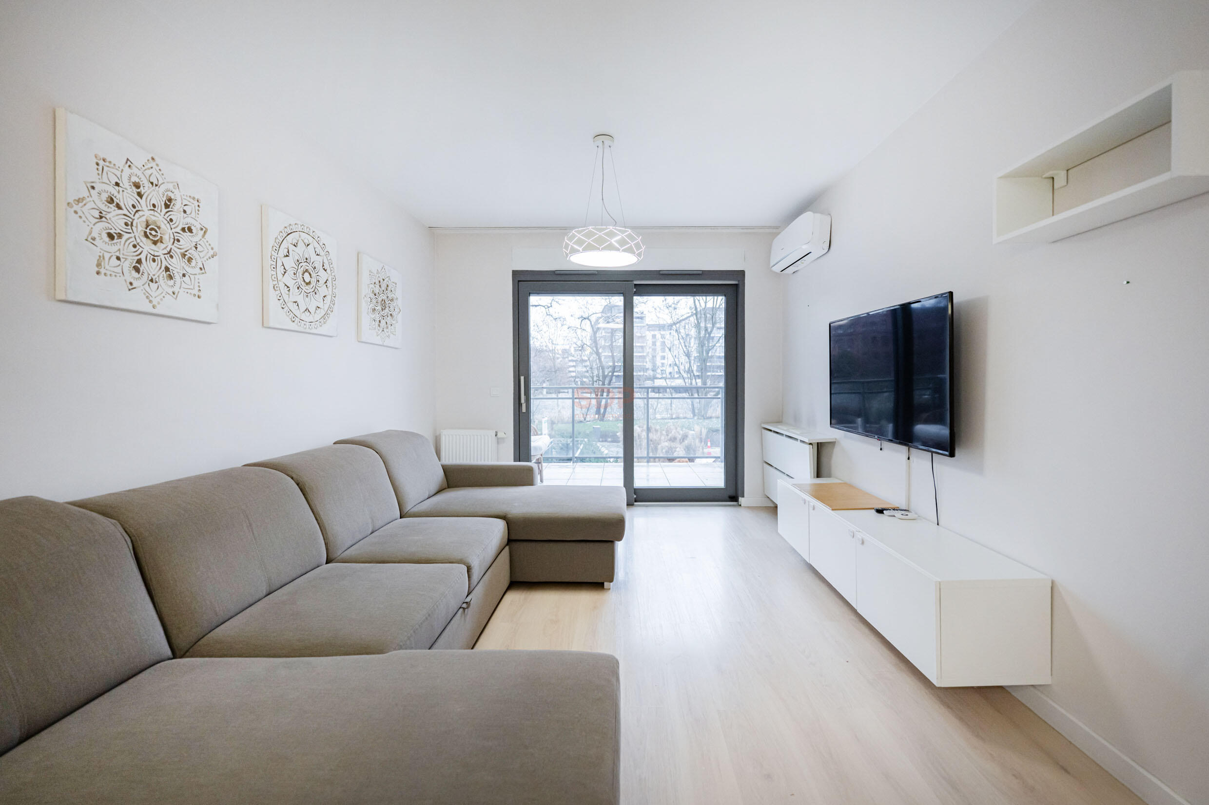 Zamieszkaj nad Odrą – nowoczesny apartament z tarasem i widokiem-1