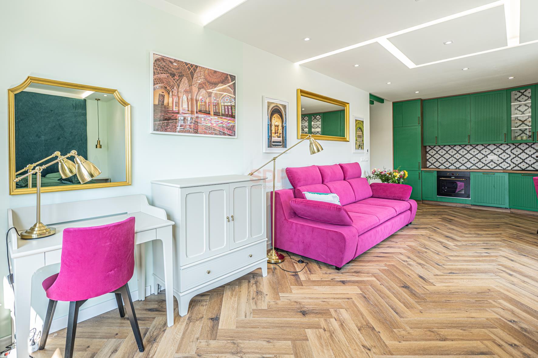 Piękny apartament Klimatyzacja|Ks. Witolda|Garaż|-3