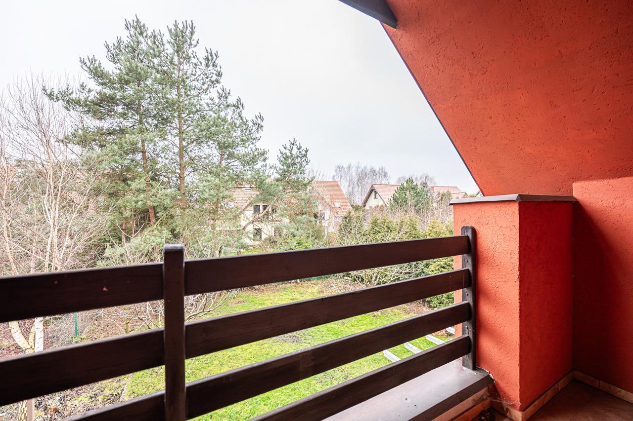 Duży funkcjonalny dom z garażem i ogrodem-27