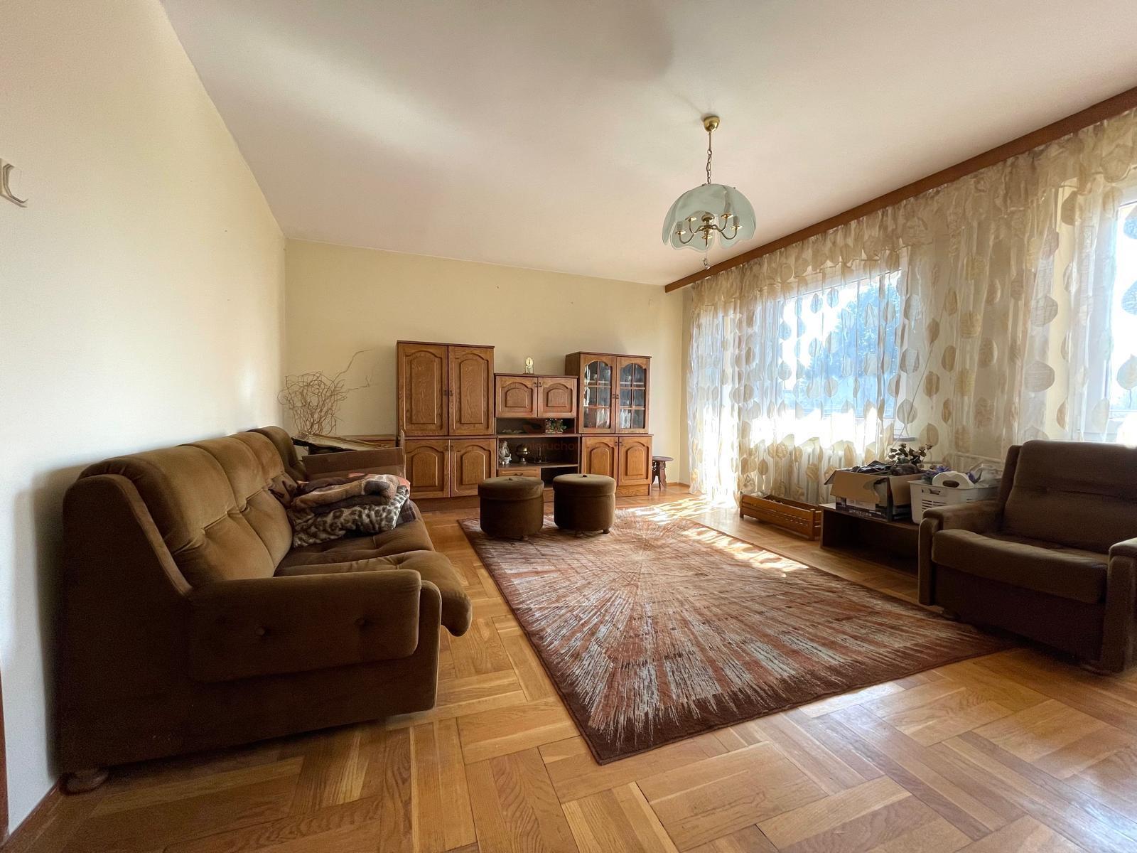 Gotowy dom szeregowy z możliwością wydzielenia osobnego lokalu-0