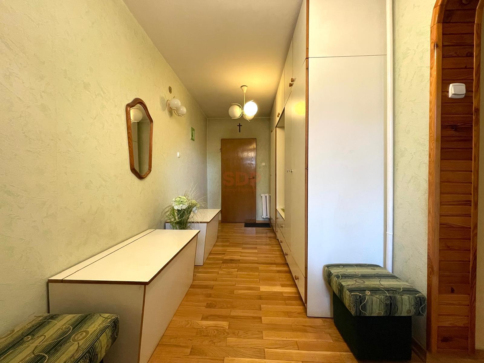 Gotowy dom szeregowy z możliwością wydzielenia osobnego lokalu-2