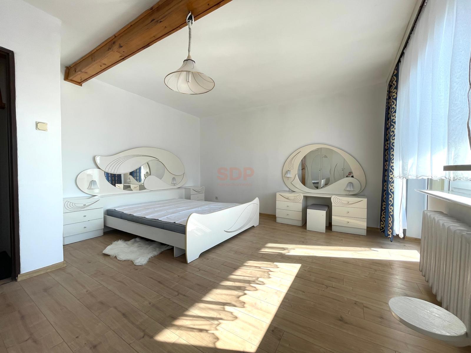 Gotowy dom szeregowy z możliwością wydzielenia osobnego lokalu-8