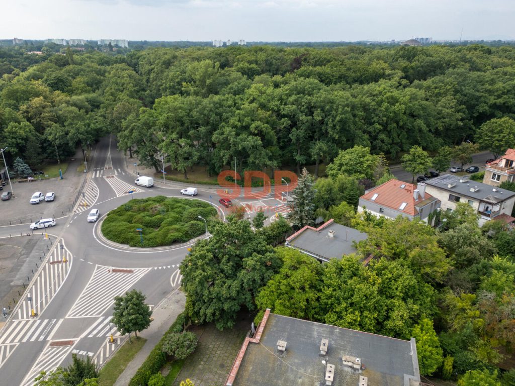 Willa w modernistycznym stylu na Zalesiu-0