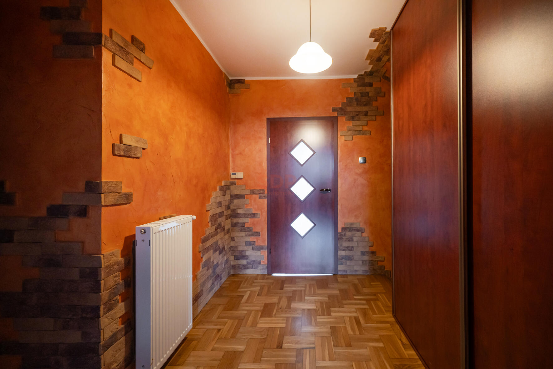 Dom z pięknym ogrodem-13