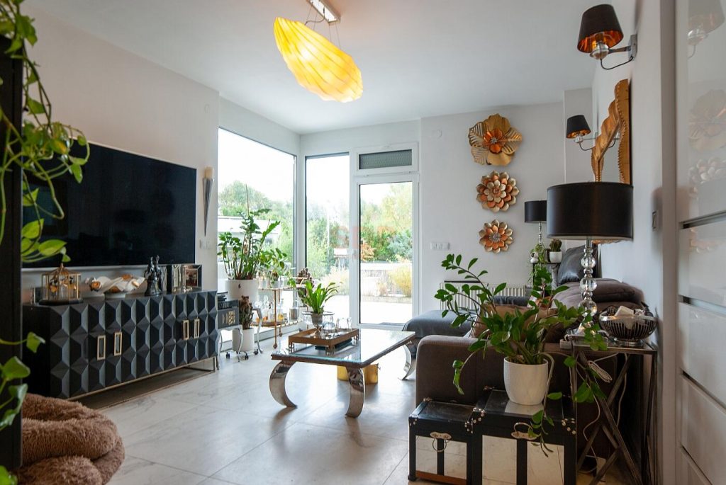 Luksusowy dom na stylowym osiedlu tuż pod Wrocławiem-0