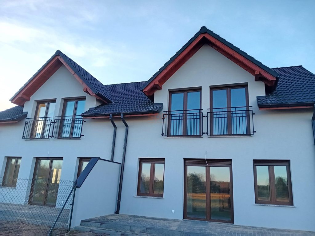 Chrząstawa Mała | 5 pokoi | Dom 125 m2 z ogrodem i garażem-0