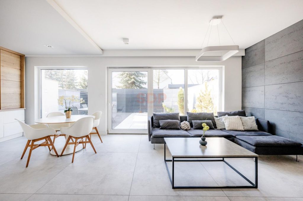 Lux wykończenie, 6 pokoi, 170 m2, Radomierzyce-0